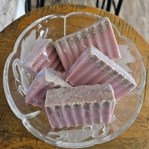 Pink Goat Milk Soap Bar With Oatmeal And Honey